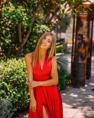 Anastasia Lednevq