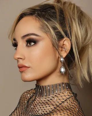 Camila Costa
